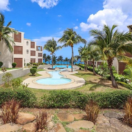 Pierre Bleue Beachfront Villa Flic-en-Flacq Exterior foto