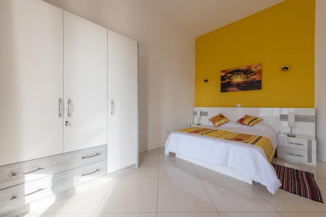Pierre Bleue Beachfront Villa Flic-en-Flacq Exterior foto