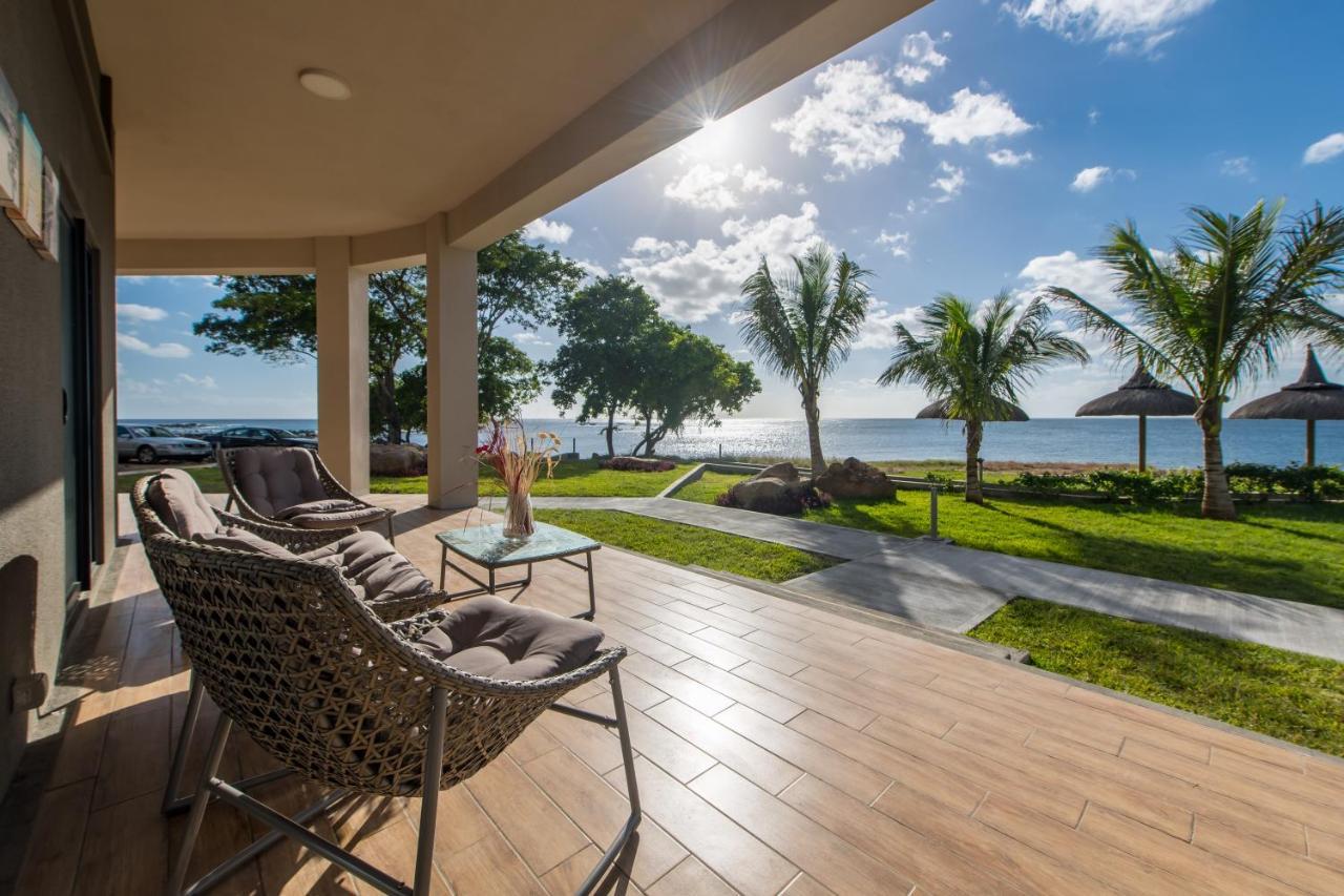 Pierre Bleue Beachfront Villa Flic-en-Flacq Exterior foto
