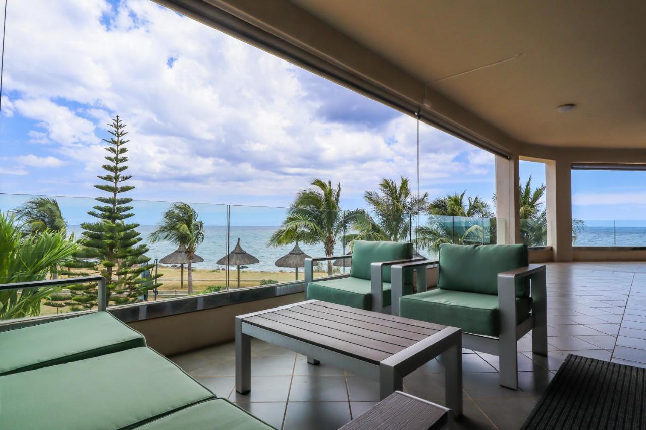 Pierre Bleue Beachfront Villa Flic-en-Flacq Exterior foto